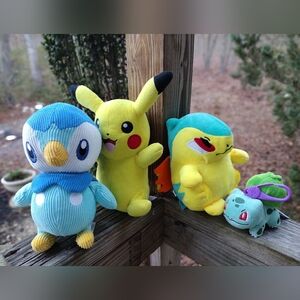 Pokemon Plush Collection - Pikachu, Piplup, Typhlosion & Bulbasaur